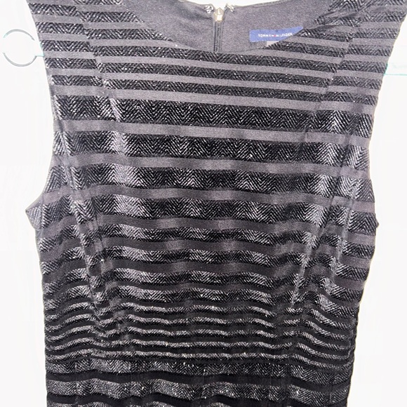 Tommy Hilfiger Dresses & Skirts - Tommy Hilfiger Black Textured Dress, Sleeveless, EUC, Zipper Back, Pleated Lined